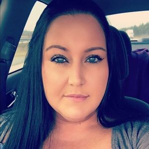 Meet your Posher, Whitney